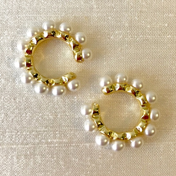 ANTHRO / Baublebar Clasina Pearl Cuffs - Picture 2 of 12